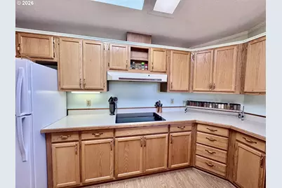 1800 Lakewood Ct #171, Eugene, OR 97402 - Photo 15