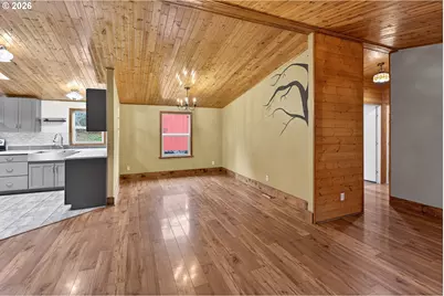 20284 El Romar Dr NE, Scotts Mills, OR 97375 - Photo 11