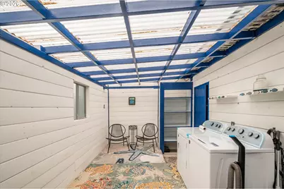 1540 Garfield St, North Bend, OR 97459 - Photo 23