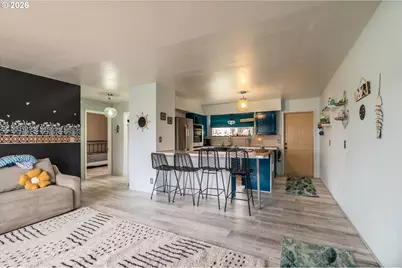 1540 Garfield St, North Bend, OR 97459 - Photo 3