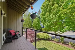 10300 SW Coquille Dr, Tualatin, OR 97062 - Photo 29