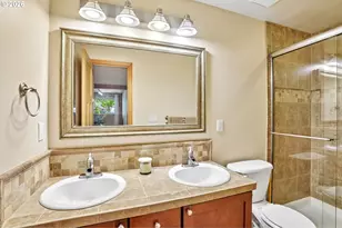 10300 SW Coquille Dr, Tualatin, OR 97062 - Photo 25