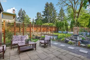 10300 SW Coquille Dr, Tualatin, OR 97062 - Photo 39