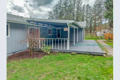 210 Cherokee Ave, Roseburg, OR 97471 - Photo 33