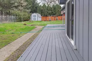 210 Cherokee Ave, Roseburg, OR 97471 - Photo 37