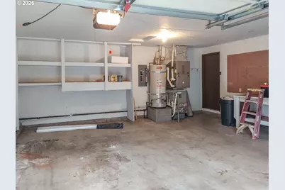 210 Cherokee Ave, Roseburg, OR 97471 - Photo 19