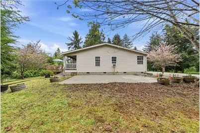 61513 Richmond Way, Coos Bay, OR 97420 - Photo 33