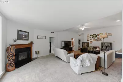 61513 Richmond Way, Coos Bay, OR 97420 - Photo 9