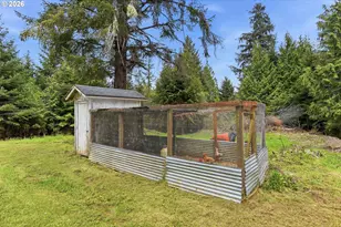 61513 Richmond Way, Coos Bay, OR 97420 - Photo 39