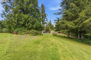 61513 Richmond Way, Coos Bay, OR 97420 - Photo 37