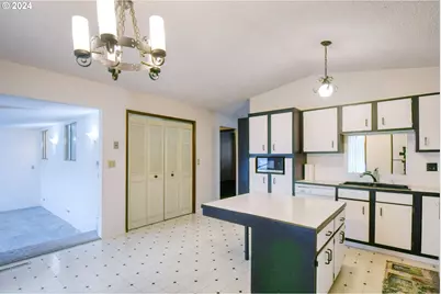 1209 SW Zeta Ct, Pendleton, OR 97801 - Photo 9