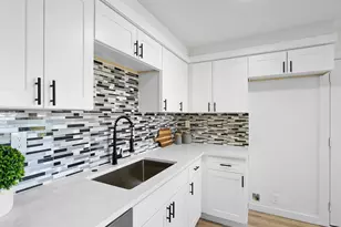 3308 E McLoughlin Blvd, Vancouver, WA 98661 - Photo 11