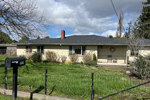 1627 Maple St, Myrtle Point, OR 97458 - Photo 19