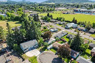 1671 Cooper St, Lebanon, OR 97355 - Photo 41