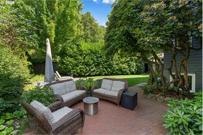 2127 SW Elm St, Portland, OR 97201 - Photo 31