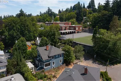 2127 SW Elm St, Portland, OR 97201 - Photo 41