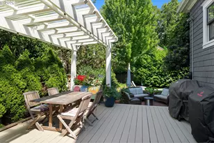 2127 SW Elm St, Portland, OR 97201 - Photo 33