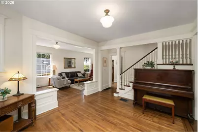 2127 SW Elm St, Portland, OR 97201 - Photo 5