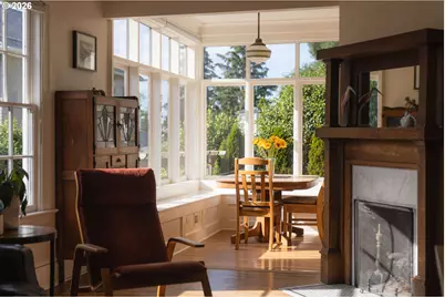 2127 SW Elm St, Portland, OR 97201 - Photo 11