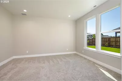 24934 Westfield Ave, Veneta, OR 97487 - Photo 9