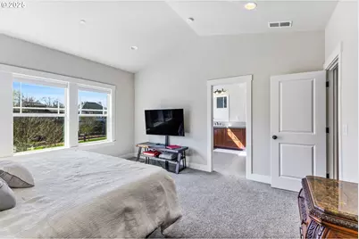 12329 SW Athens Ln, Wilsonville, OR 97070 - Photo 27