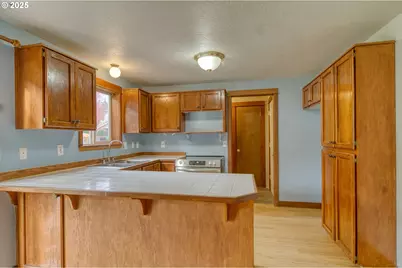 33298 SW Meadowbrook Dr, Scappoose, OR 97056 - Photo 13