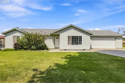 1228 SW Martin Ct, Hermiston, OR 97838 - Photo 1