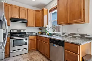 13546 SE Steele St, Portland, OR 97236 - Photo 11