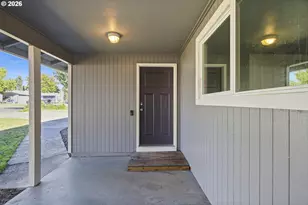 826 B St, Washougal, WA 98671 - Photo 3