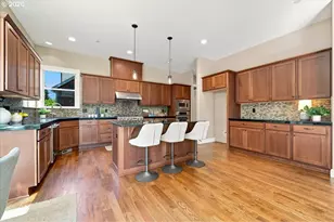 10766 NW Jordan Ln, Portland, OR 97210 - Photo 11