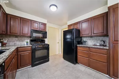 8545 N Bristol Ave, Portland, OR 97203 - Photo 13