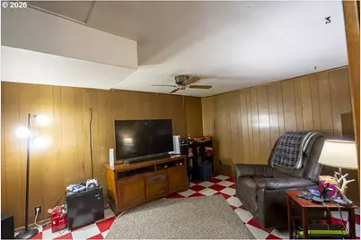 907 4th St, La Grande, OR 97850 - Photo 15