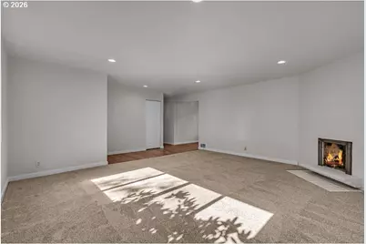 4888 38th Pl NE, Salem, OR 97305 - Photo 9