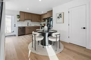 205 E Ave, Lake Oswego, OR 97034 - Photo 11