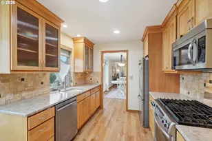 15235 SW 94th Ave, Portland, OR 97224 - Photo 13