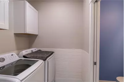 180 Brady Ln, Roseburg, OR 97471 - Photo 17