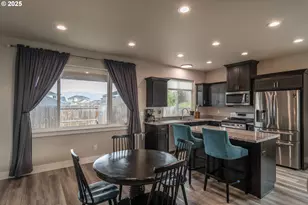 180 Brady Ln, Roseburg, OR 97471 - Photo 7