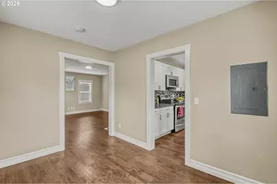 3801 NE 82nd Ave, Portland, OR 97220 - Photo 9