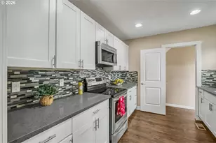 3801 NE 82nd Ave, Portland, OR 97220 - Photo 11