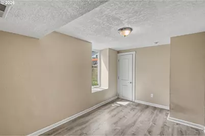 3801 NE 82nd Ave, Portland, OR 97220 - Photo 23
