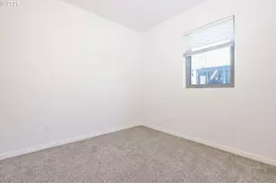 6940 SE Long St, Portland, OR 97035 - Photo 5