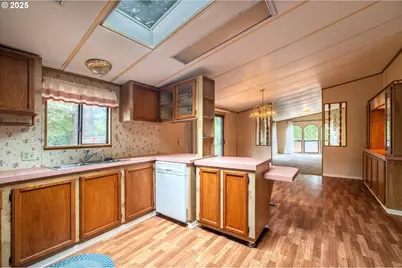 1445 Village Pines Ave, Coos Bay, OR 97420 - Photo 23