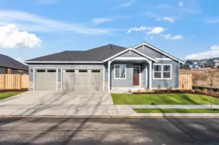2239 E Otter Loop, La Center, WA 98629 - Photo 1