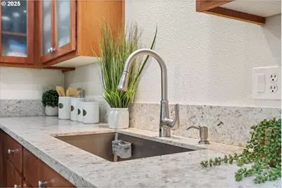 2590 NW 2nd Ter, Gresham, OR 97030 - Photo 13