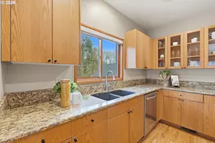 2935 NW Thurman St, Portland, OR 97210 - Photo 15