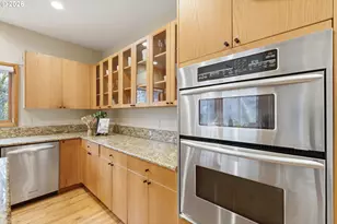 2935 NW Thurman St, Portland, OR 97210 - Photo 17