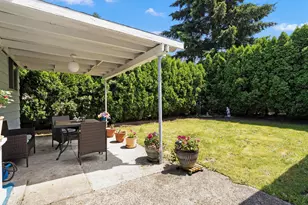 11726 SE Oak St, Portland, OR 97216 - Photo 29