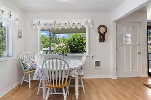 11726 SE Oak St, Portland, OR 97216 - Photo 9