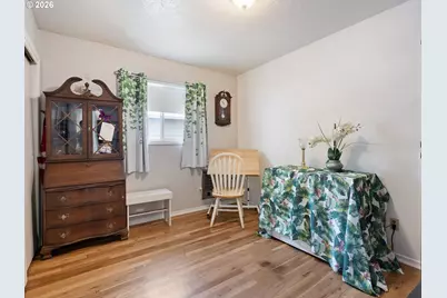 11726 SE Oak St, Portland, OR 97216 - Photo 19