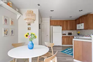 7102 NE Stonewater St, Hillsboro, OR 97124 - Photo 13